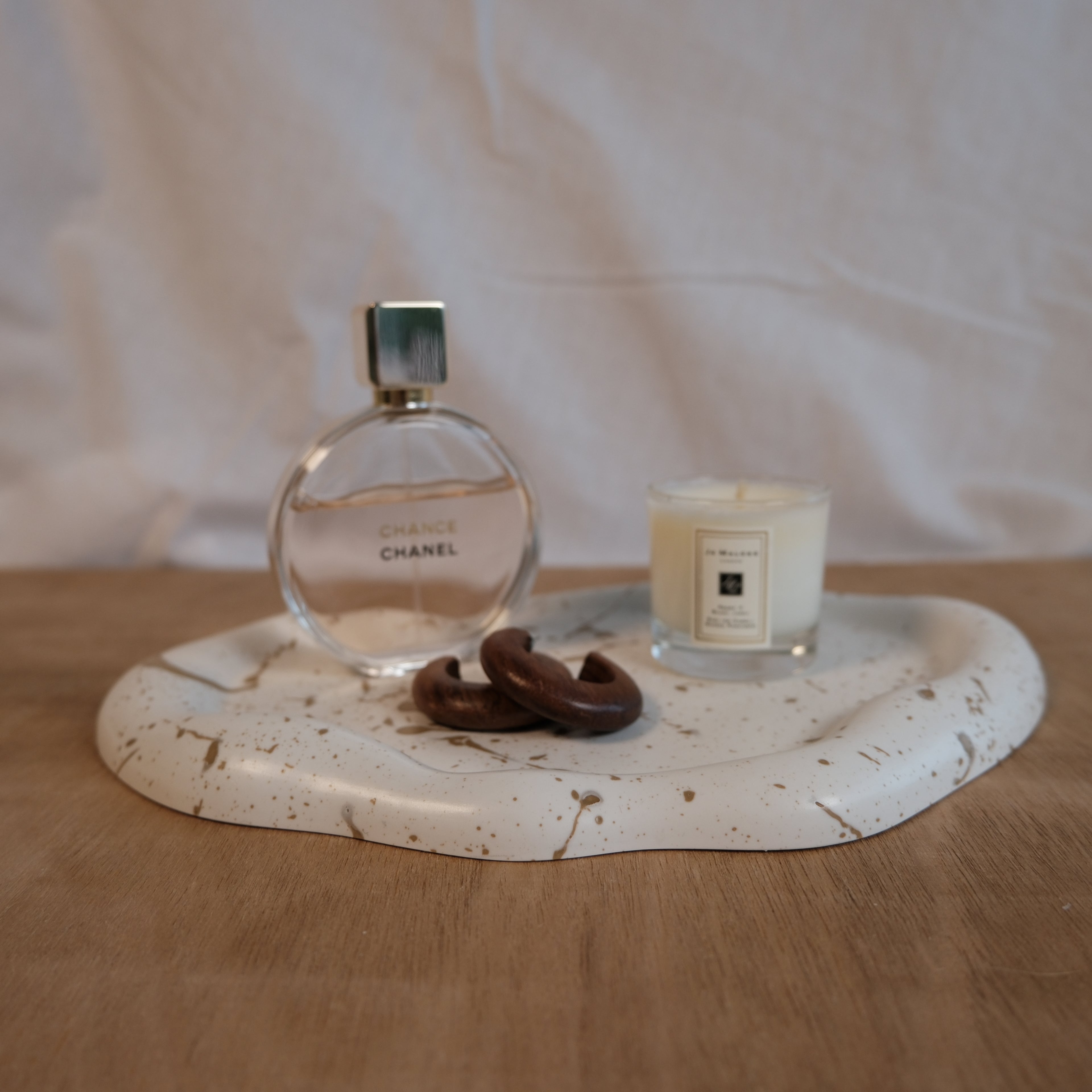 Cloud tray