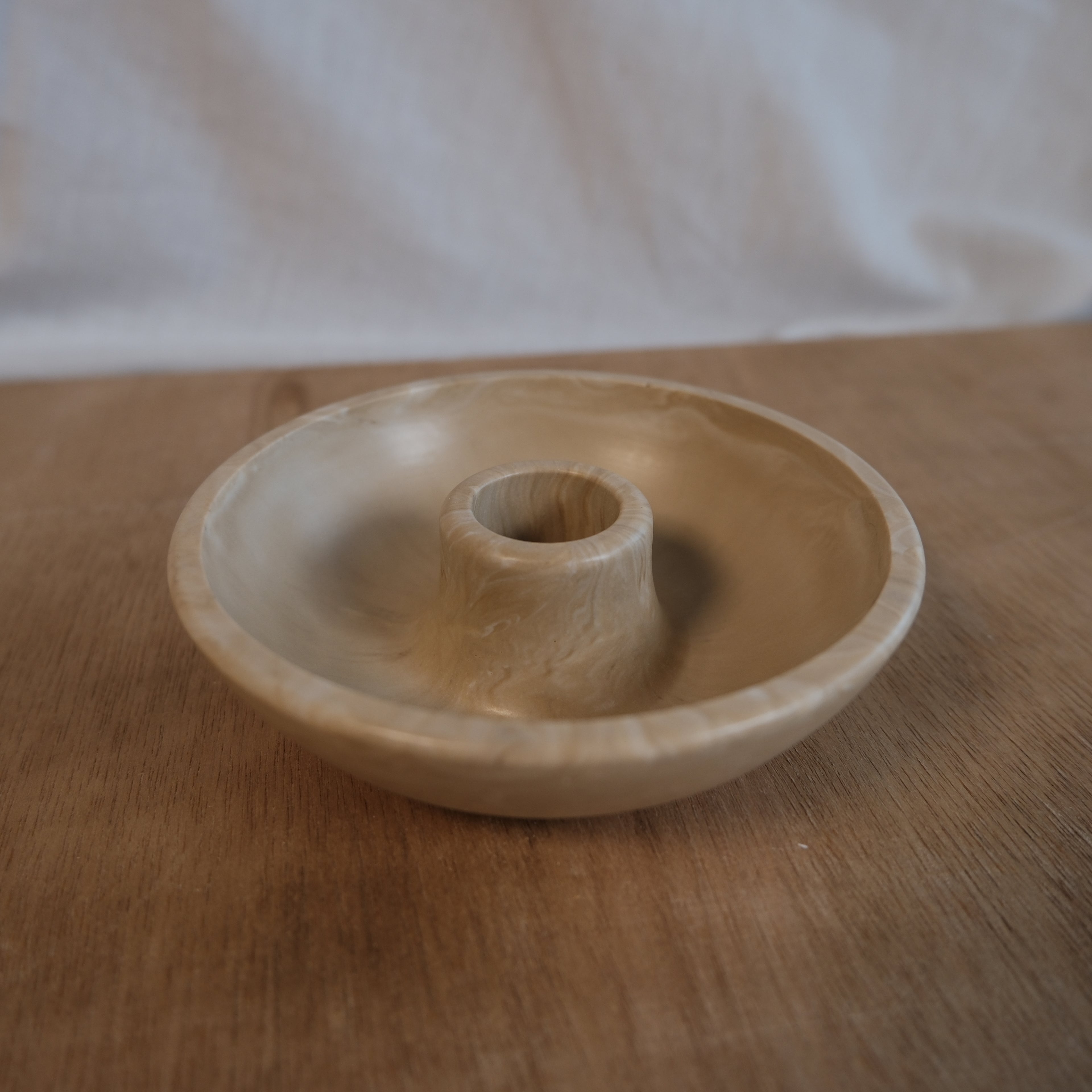 Dome candle holder