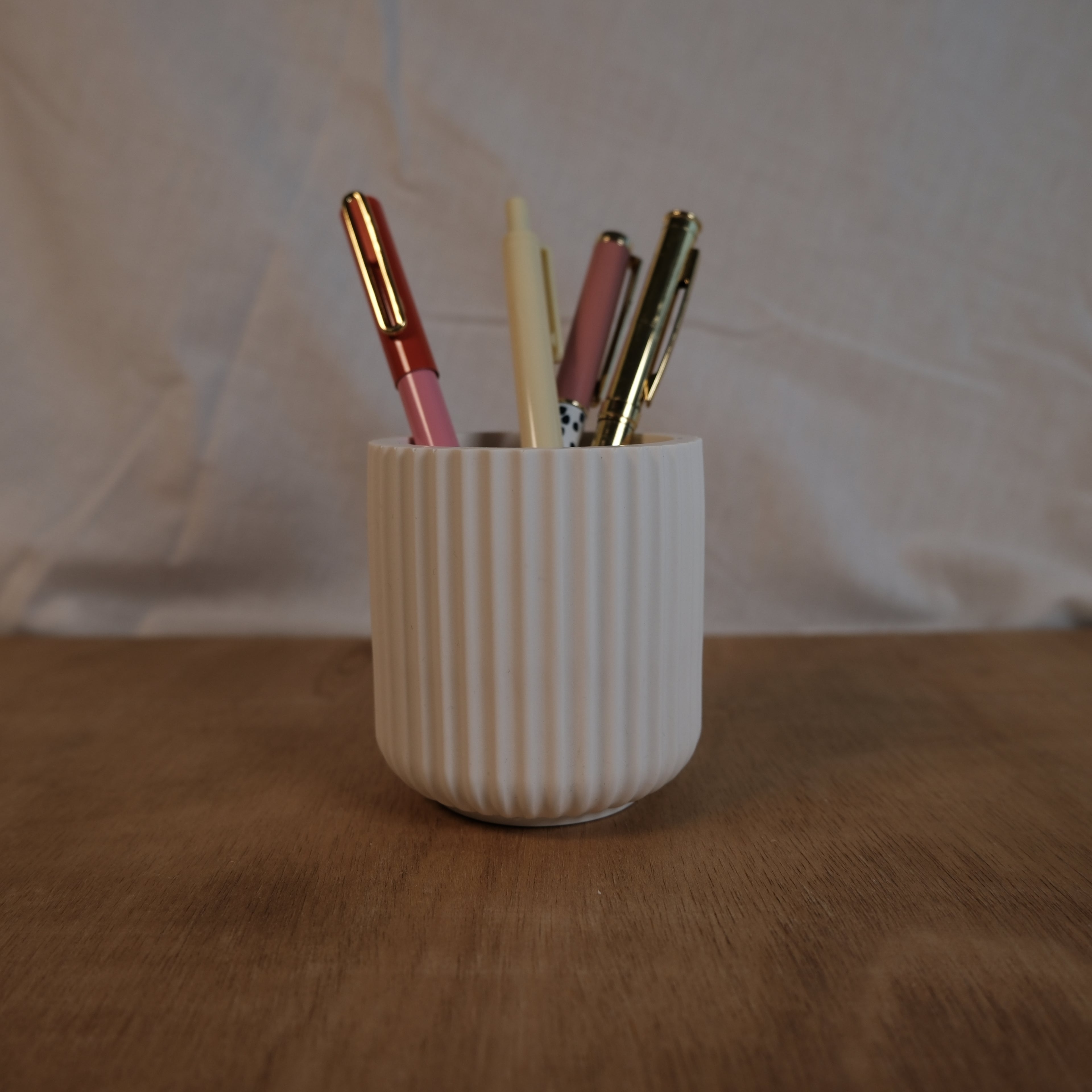 Ribbed Pot