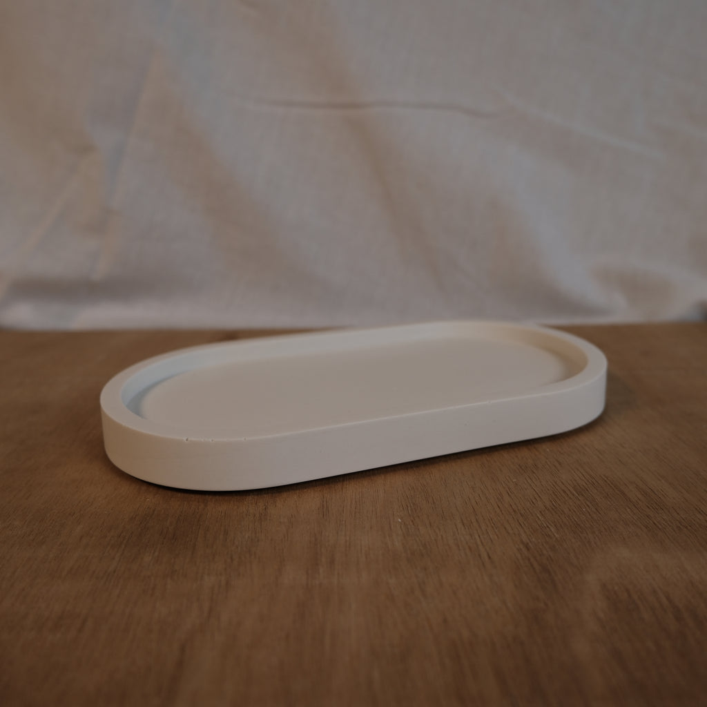 Oval tray