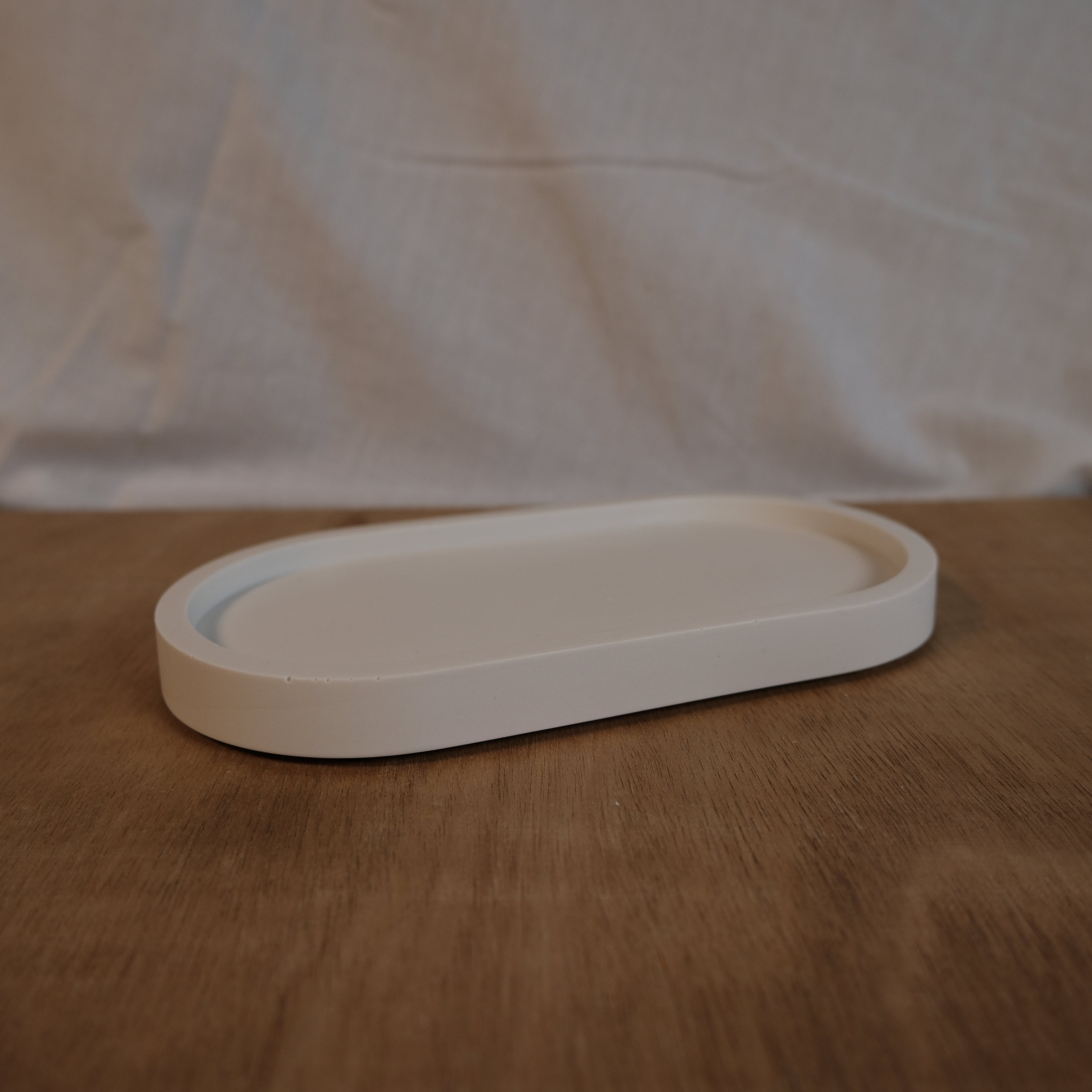 Oval tray