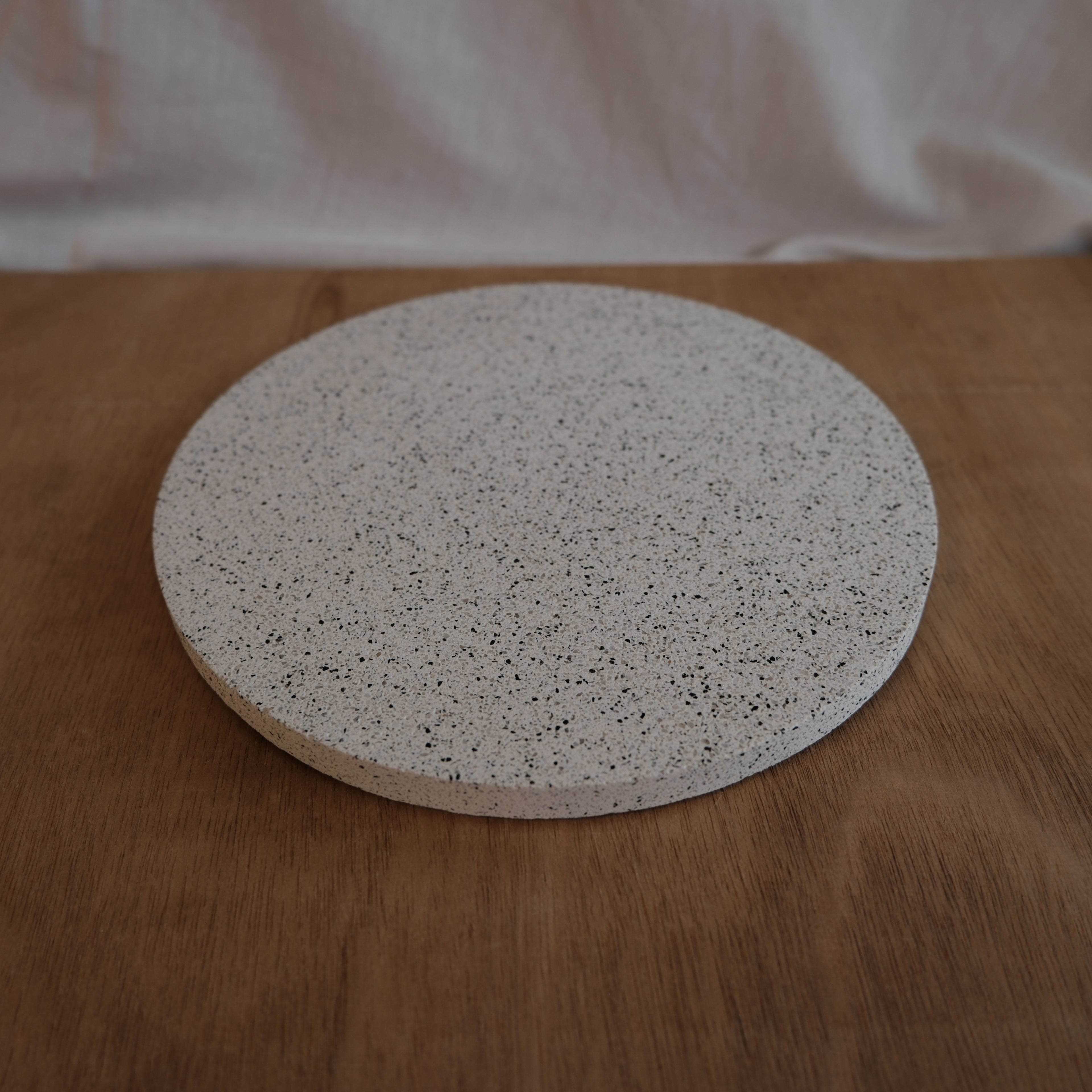 Round tray
