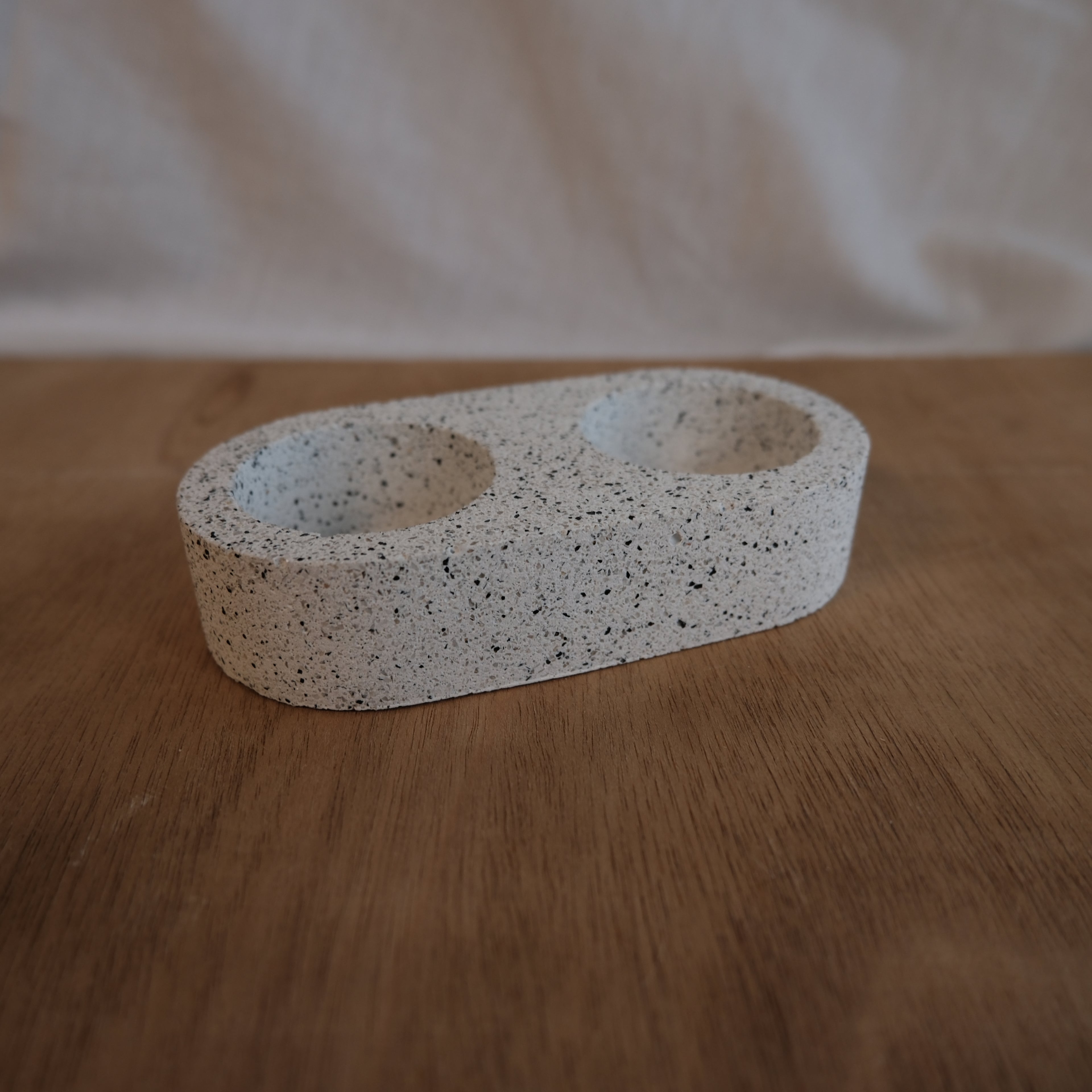 Double tea light holder