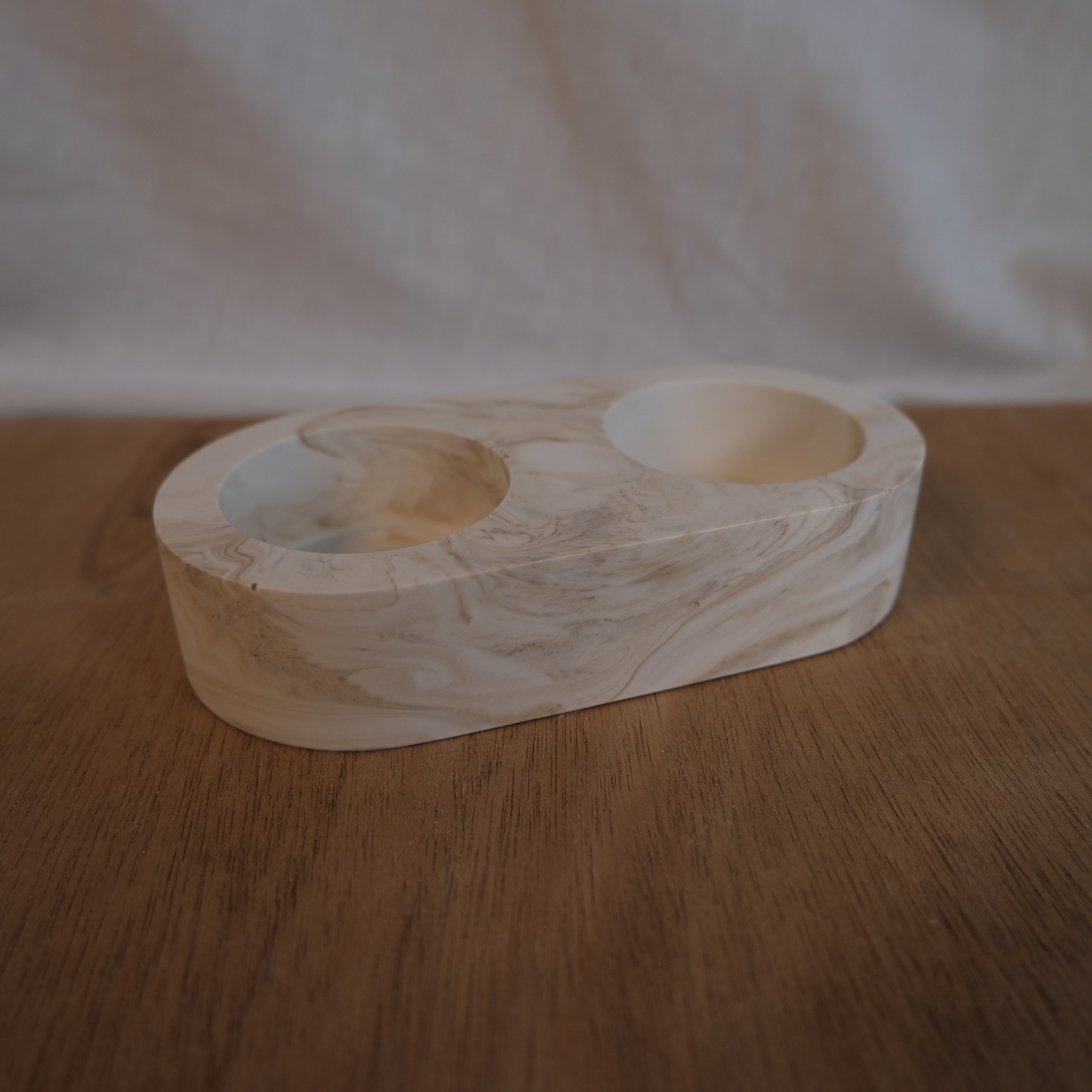 Double tea light holder