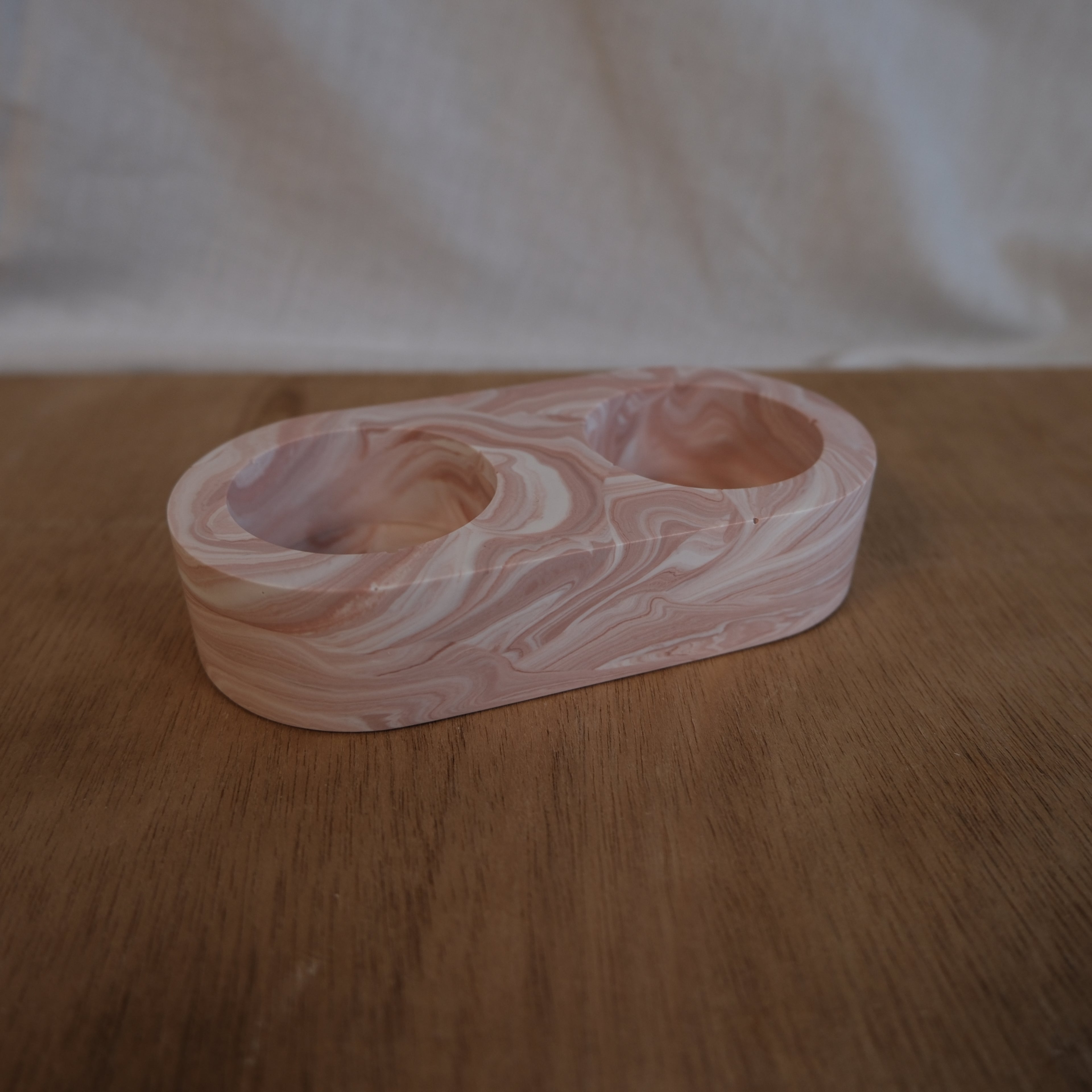 Double tea light holder