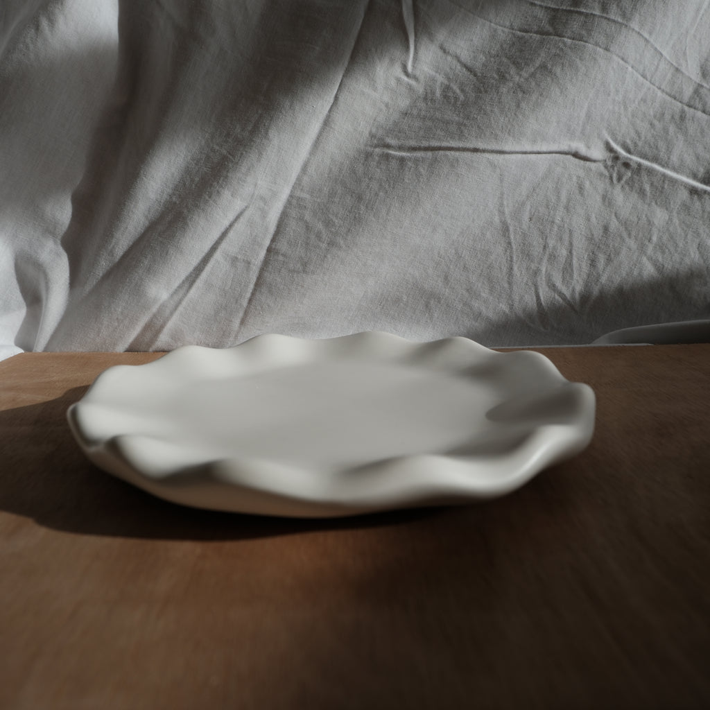 Wavy tray