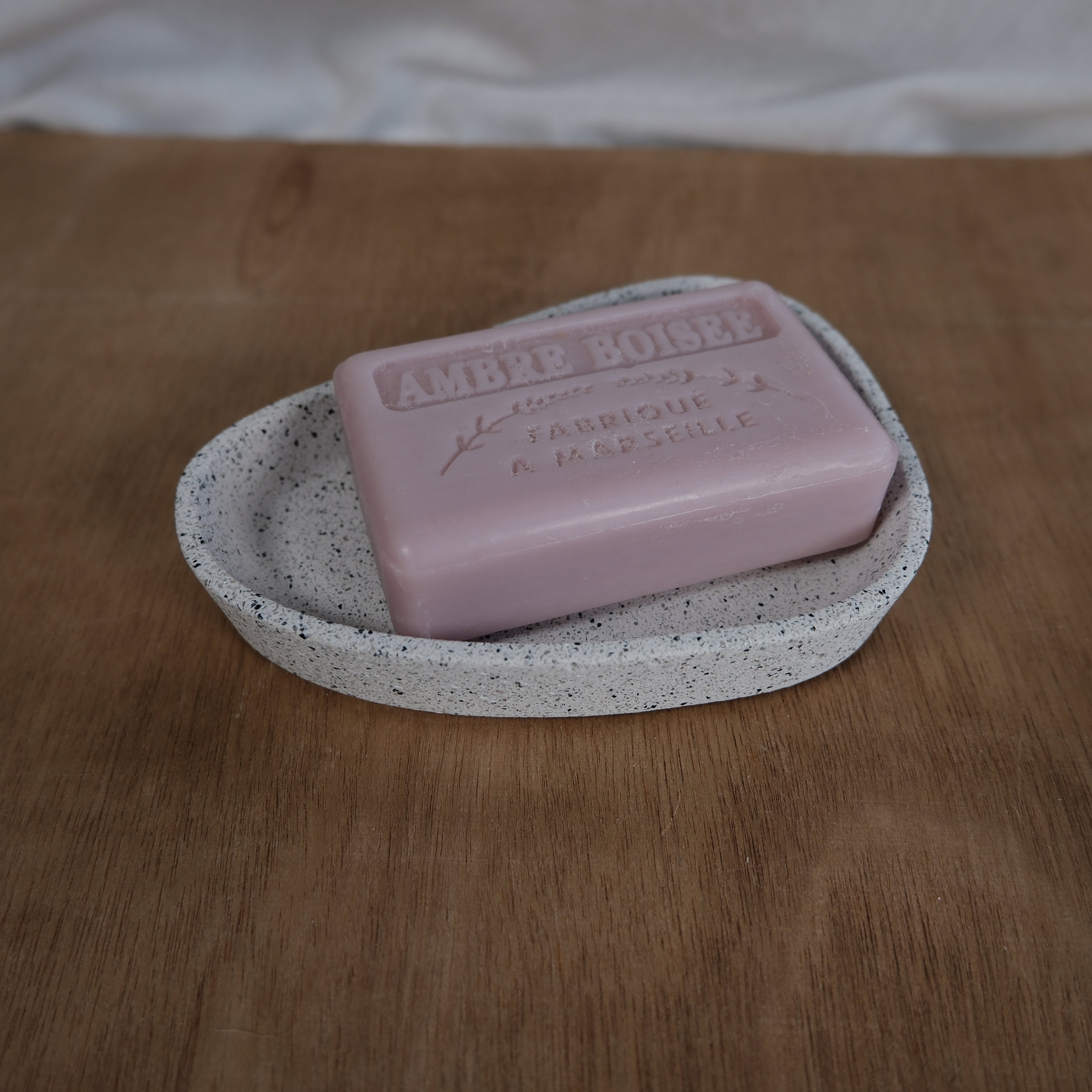 Pebble tray