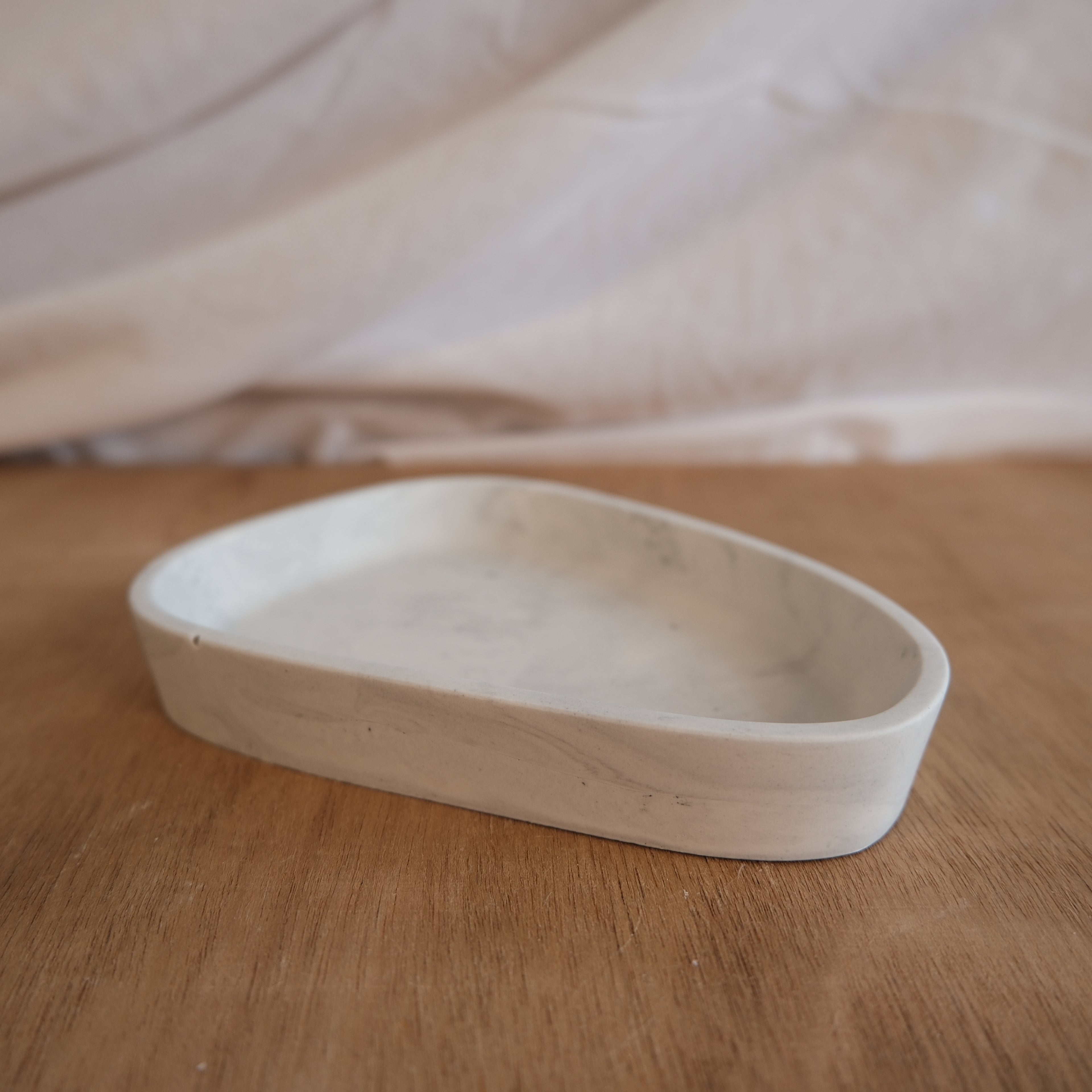 Pebble tray
